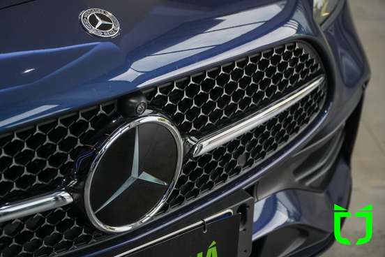 MERCEDES-BENZ-C 300-2023
