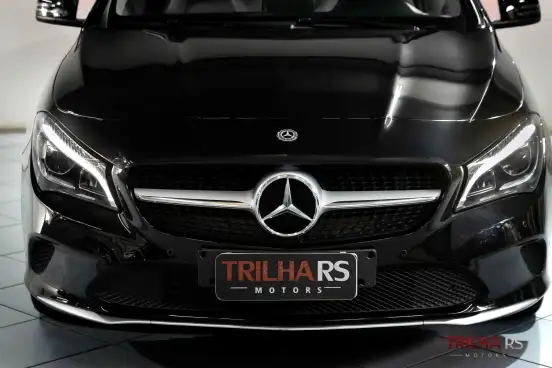 MERCEDES-BENZ-CLA 180-2019