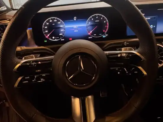 MERCEDES-BENZ-CLA 200-1.3 MHEV AMG LINE 7G-DCT MERCEDES-BENZ-CLA 200-2025