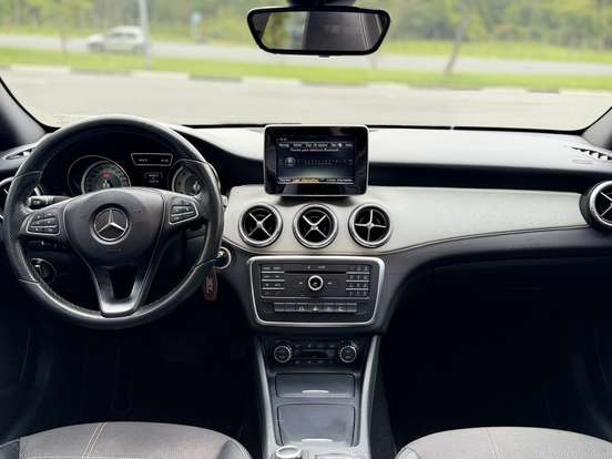 MERCEDES-BENZ-CLA 200-1.6 VISION 16V GASOLINA 4P AUTOMÁTICO MERCEDES-BENZ-CLA 200-2015