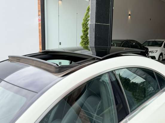 MERCEDES-BENZ-CLA 200-1.6 VISION 16V GASOLINA 4P AUTOMÁTICO MERCEDES-BENZ-CLA 200-2015