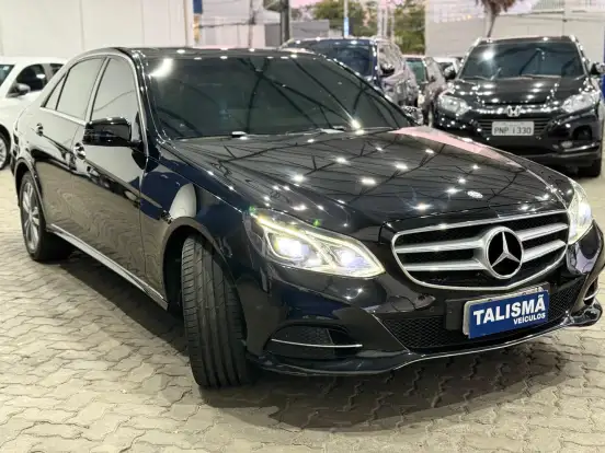 MERCEDES-BENZ-E 250-2.0 AVANTGARDE 16V TURBO GASOLINA 4P AUTOMÁTICO MERCEDES-BENZ-E 250-2015