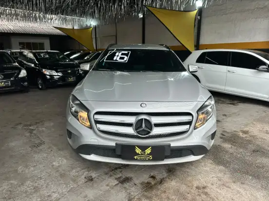 MERCEDES-BENZ-GLA 200-1.6 CGI ENDURO 16V TURBO FLEX 4P AUTOMÁTICO MERCEDES-BENZ-GLA 200-2016
