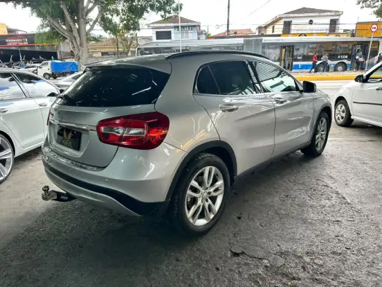 MERCEDES-BENZ-GLA 200-1.6 CGI ENDURO 16V TURBO FLEX 4P AUTOMÁTICO MERCEDES-BENZ-GLA 200-2016