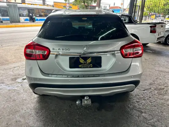 MERCEDES-BENZ-GLA 200-2016