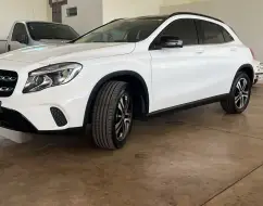 MERCEDES-BENZ GLA 200 1.6 CGI FLEX STYLE 7G-DCT MERCEDES-BENZ GLA 200 1.6 CGI FLEX STYLE 7G-DCT