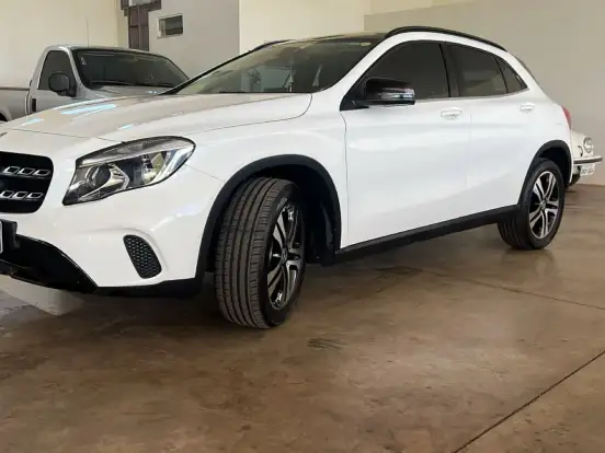 MERCEDES-BENZ-GLA 200-1.6 CGI FLEX STYLE 7G-DCT MERCEDES-BENZ-GLA 200-2018