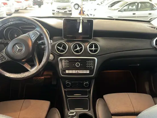 MERCEDES-BENZ-GLA 200-1.6 CGI FLEX STYLE 7G-DCT MERCEDES-BENZ-GLA 200-2018