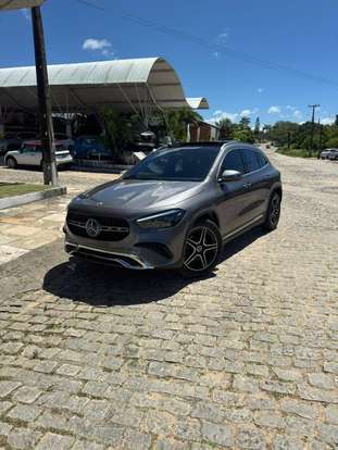 MERCEDES-BENZ-GLA 200-2024