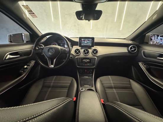 MERCEDES-BENZ-GLA 200-1.6 CGI ADVANCE 16V TURBO FLEX 4P AUTOMÁTICO MERCEDES-BENZ-GLA 200-2014