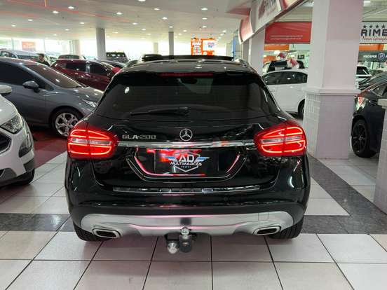 MERCEDES-BENZ-GLA 200-1.6 CGI ENDURO 16V TURBO FLEX 4P AUTOMÁTICO MERCEDES-BENZ-GLA 200-2016