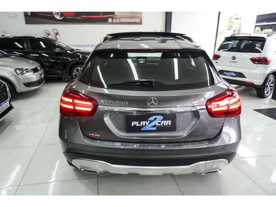 MERCEDES-BENZ-GLA 200-2018