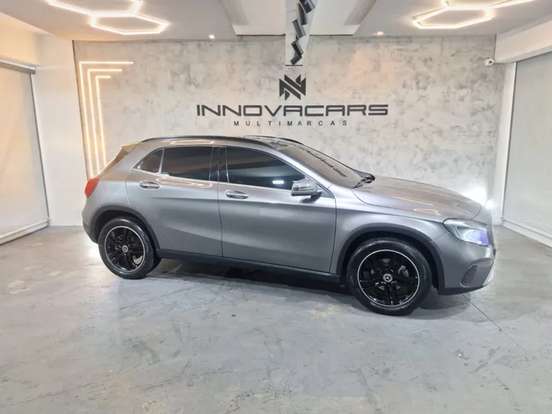 MERCEDES-BENZ-GLA 200-2018
