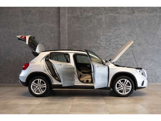 MERCEDES-BENZ-GLA 200-1.6 CGI FLEX STYLE 7G-DCT MERCEDES-BENZ-GLA 200-2018