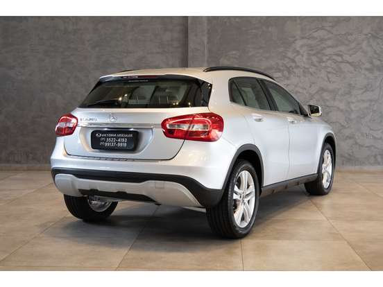 MERCEDES-BENZ-GLA 200-1.6 CGI FLEX STYLE 7G-DCT MERCEDES-BENZ-GLA 200-2018