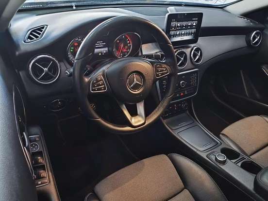 MERCEDES-BENZ-GLA 200-1.6 CGI STYLE 16V TURBO FLEX 4P AUTOMÁTICO MERCEDES-BENZ-GLA 200-2017