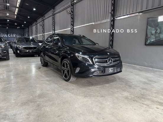MERCEDES-BENZ-GLA 250-2017