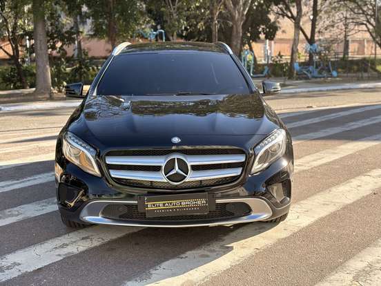 MERCEDES-BENZ-GLA 250-2.0 16V TURBO GASOLINA VISION 4P AUTOMÁTICO MERCEDES-BENZ-GLA 250-2015