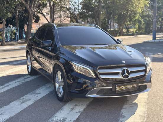 MERCEDES-BENZ-GLA 250-2015
