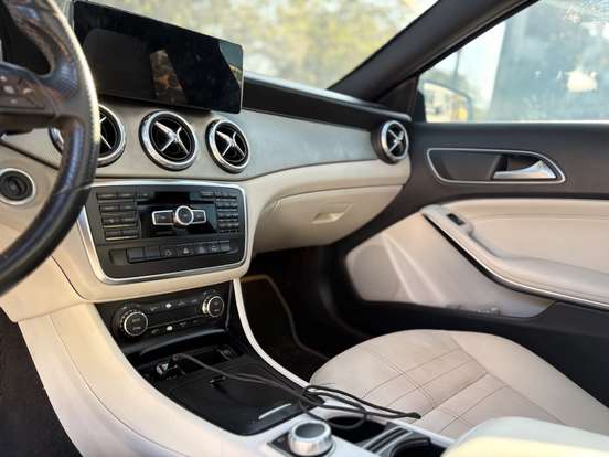 MERCEDES-BENZ-GLA 250-2.0 16V TURBO GASOLINA VISION 4P AUTOMÁTICO MERCEDES-BENZ-GLA 250-2015
