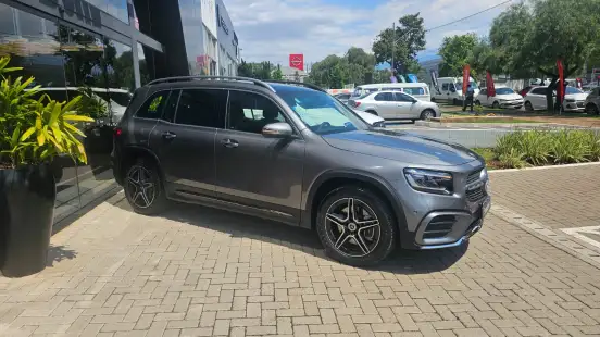 MERCEDES-BENZ-GLB 220-2.0 MHEV AMG LINE 4MATIC 8G-DCT MERCEDES-BENZ-GLB 220-2025