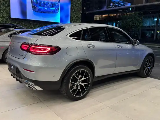 MERCEDES-BENZ-GLC 300-2022