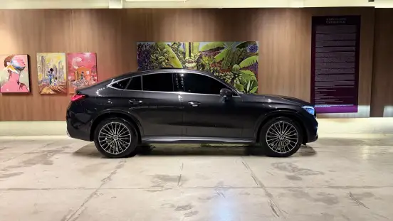 MERCEDES-BENZ-GLC 300-2025