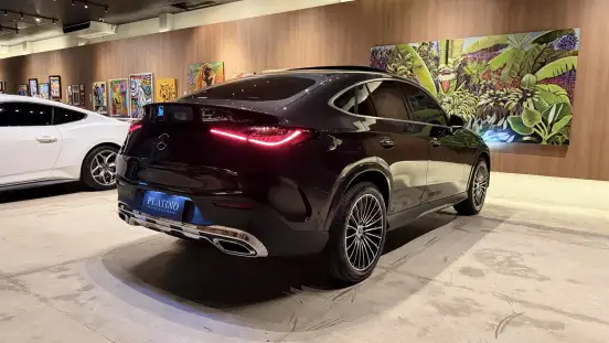 MERCEDES-BENZ-GLC 300-2025