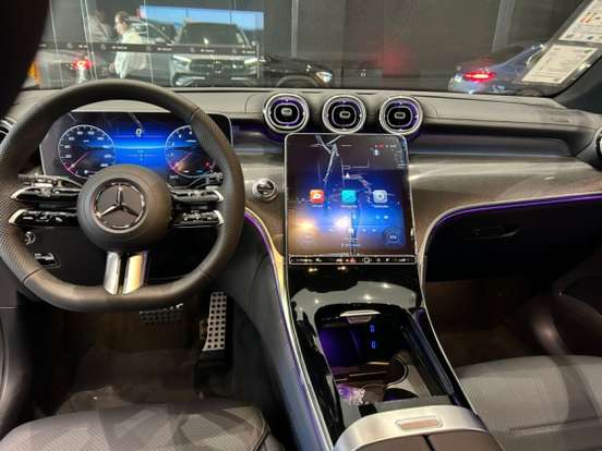 MERCEDES-BENZ-GLC 300-2026