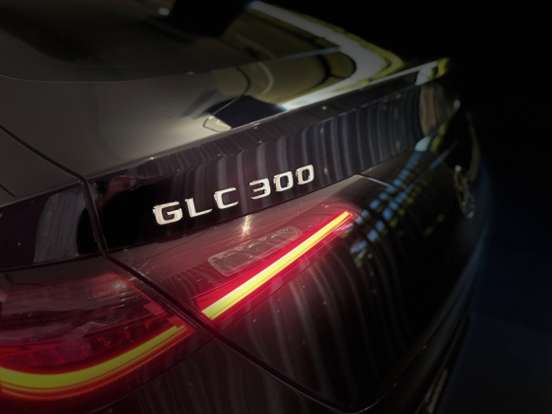 MERCEDES-BENZ-GLC 300-2024