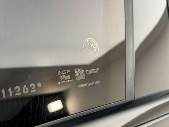 MERCEDES-BENZ-GLC 300-2025