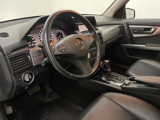 MERCEDES-BENZ-GLK 300-2012