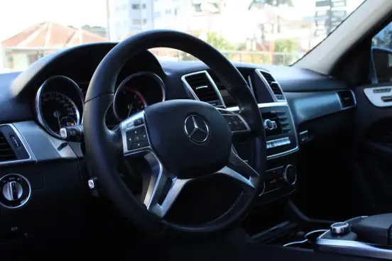 MERCEDES-BENZ-ML 350-3.0 BLUETEC V6 DIESEL 4P AUTOMÁTICO MERCEDES-BENZ-ML 350-2015