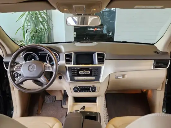 MERCEDES-BENZ-ML 350-3.0 BLUETEC V6 DIESEL 4P AUTOMÁTICO MERCEDES-BENZ-ML 350-2015