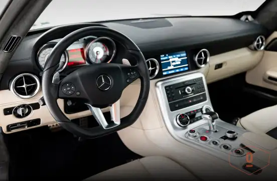 MERCEDES-BENZ-SLS AMG-6.2 V8 GASOLINA SPEEDSHIFT MERCEDES-BENZ-SLS AMG-2010