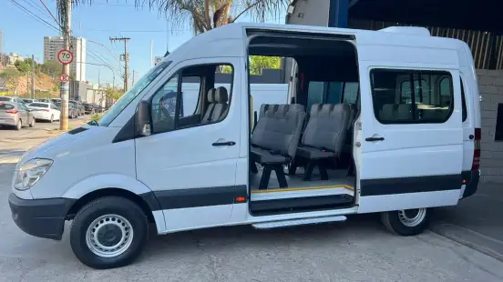 MERCEDES-BENZ-SPRINTER-2.2 415 CDI VAN 16 LUGARES TETO BAIXO 16V BI-TURBO DIESEL MANUAL MERCEDES-BENZ-SPRINTER-2014