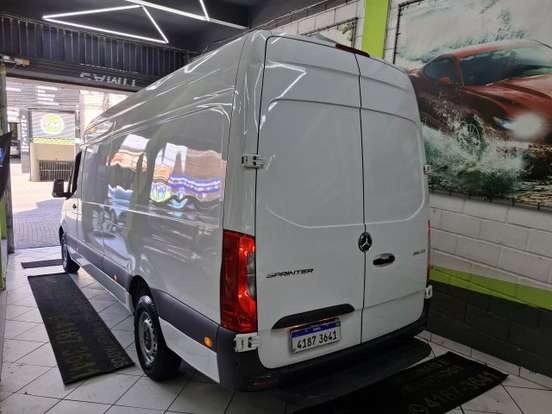MERCEDES-BENZ-SPRINTER-2023