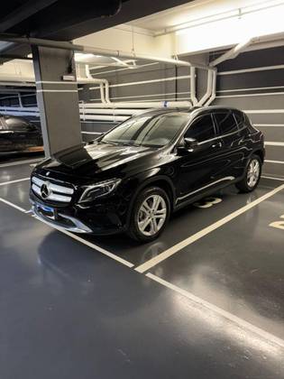 Mercedes-Benz GLA 200 1.6 CGI Advance 16V Turbo Flex 4P Automático