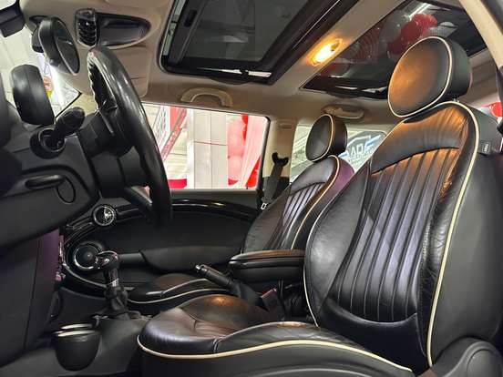 MINI-COOPER-2010