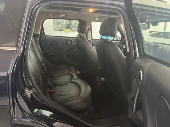 MINI-COUNTRYMAN-2011