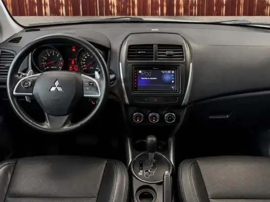 MITSUBISHI-ASX-2016