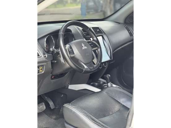 MITSUBISHI-ASX-2013