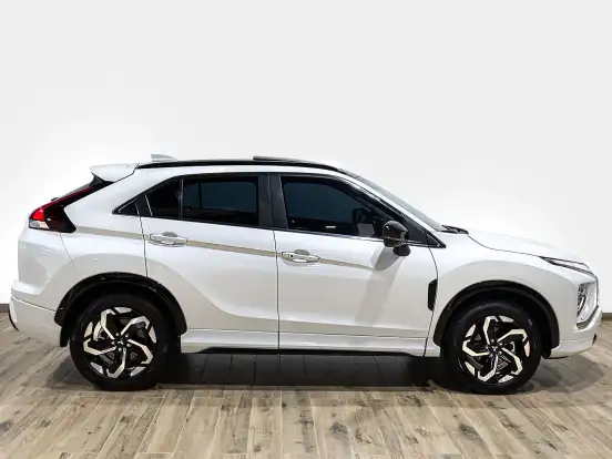 MITSUBISHI-ECLIPSE CROSS-1.5 MIVEC TURBO GASOLINA HPE-S CVT MITSUBISHI-ECLIPSE CROSS-2025
