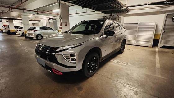 MITSUBISHI ECLIPSE CROSS 1.5 MIVEC TURBO GASOLINA HPE BLACK CVT