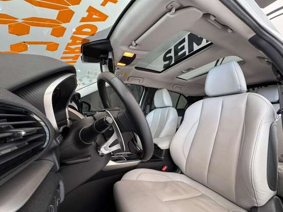 MITSUBISHI-ECLIPSE CROSS-2024