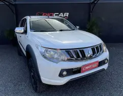 MITSUBISHI L200 TRITON 2.4 16V TURBO DIESEL OUTDOOR HPE CD 4X4 AUTOMÁTICO MITSUBISHI L200 TRITON 2.4 16V TURBO DIESEL OUTDOOR HPE CD 4X4 AUTOMÁTICO