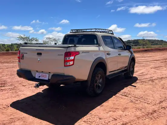 MITSUBISHI-L200 TRITON-2022