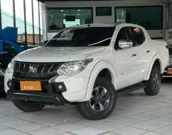 MITSUBISHI L200 TRITON 2.4 16V TURBO DIESEL SPORT HPE-S CD 4P 4X4 AUTOMÁTICO MITSUBISHI L200 TRITON 2.4 16V TURBO DIESEL SPORT HPE-S CD 4P 4X4 AUTOMÁTICO