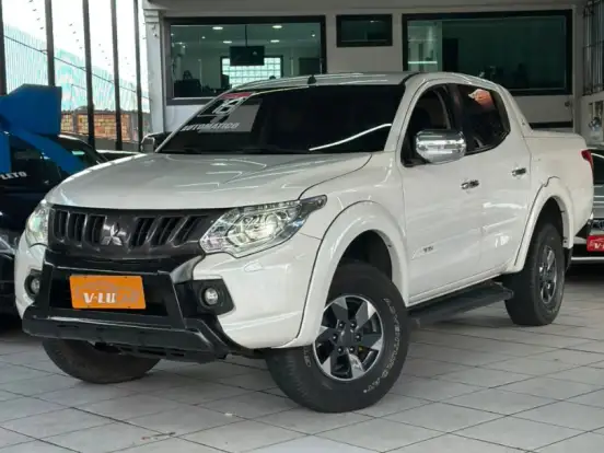 MITSUBISHI-L200 TRITON-2.4 16V TURBO DIESEL SPORT HPE-S CD 4P 4X4 AUTOMÁTICO MITSUBISHI-L200 TRITON-2017
