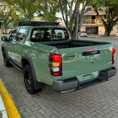 MITSUBISHI-L200 TRITON-2024